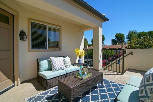 113 Corsica Dr, Newport Beach, CA 92660-3241
