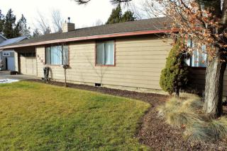 2136 Wells Acres Rd, Bend, OR 97701-6438