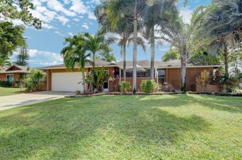 614 Azure Ave, West Palm Beach, FL 33414-8128