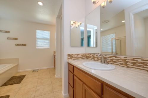 1253 Sweet Briar Dr, Grayson CA  95363-8331 exterior