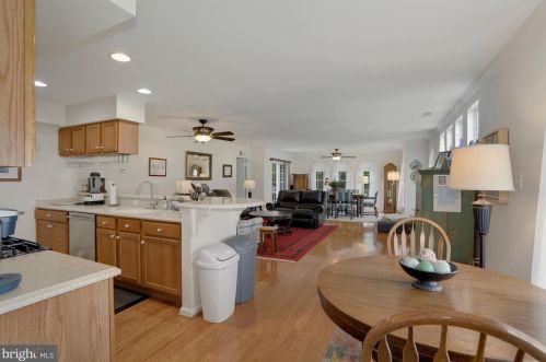 15 Meadowview Dr, Pilesgrove NJ  08098-2539 exterior