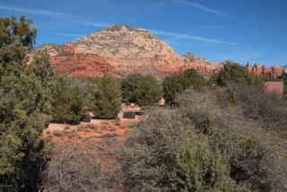 105 Hozoni Dr, Sedona, AZ