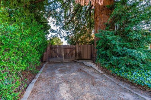 601 Jones St, Ukiah CA  95482-5313 exterior