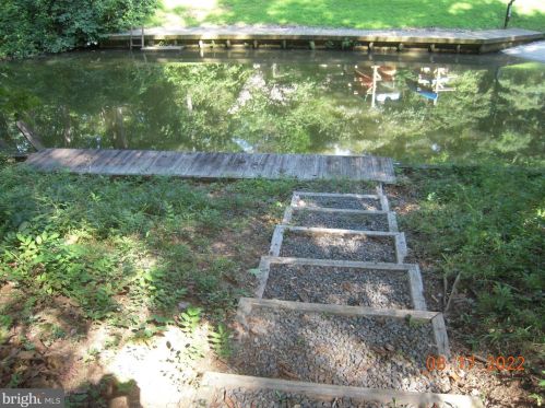 123 Indian Hills Rd, Locust Grove VA  22508-5214 exterior