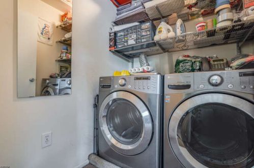 63 Birchwood Rd, Bedminster NJ  07921-1904 exterior