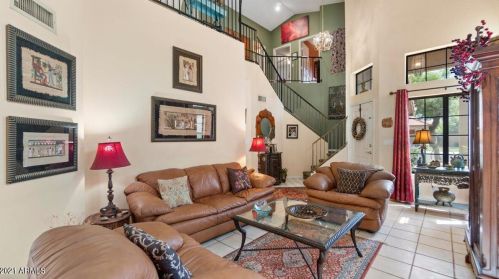 4570 Shannon St, Chandler, AZ 85226-2033