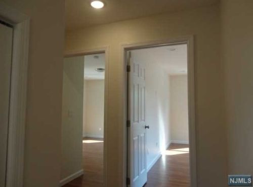 72 Brk Ave, Englewood NJ  07631-1735 exterior