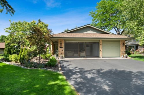 38 Jewel Ln, Minneapolis, MN 55447-3565