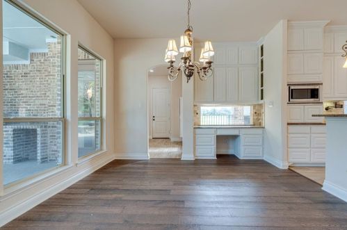 4004 Rothschild Dr, Lewisville TX  75022-5339 exterior