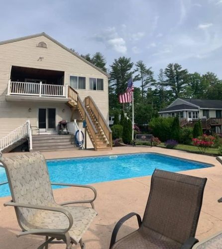 1 Fern Rd, North Hampton, NH 03862-2435