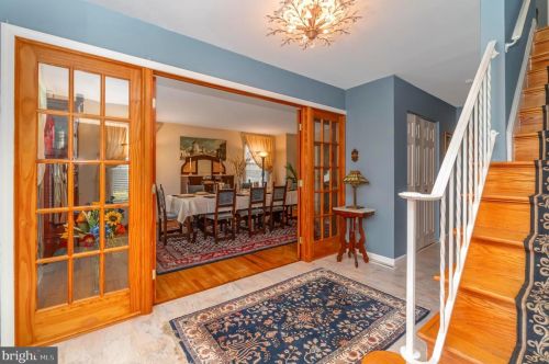 701 Sherwood Dr, Carlisle, PA 17013-3535