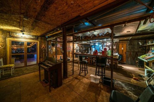 1511 Walnut Grv Rd, Midlothian TX  76065-4749 exterior