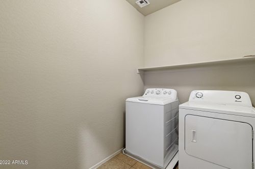 4031 Torrey Pne Ln, Chandler AZ  85249-3871 exterior