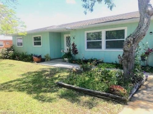3140 Caledonia Ave, Naples, FL 34112-4826