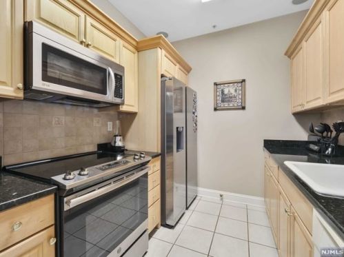 280 Main St, West Paterson NJ  07424-1236 exterior