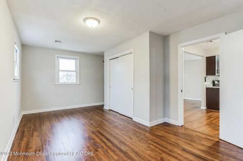 21 Maplewood Dr, Bricktown NJ  08723-3353 exterior