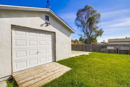 2527 Calle Gaviota, San Diego CA 92139-3105 exterior