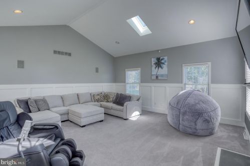 411 Mannering Dr, Dover DE  19901-5409 exterior