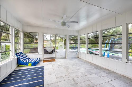 2406 Sunset Ln, Lutz FL  33549-8209 exterior