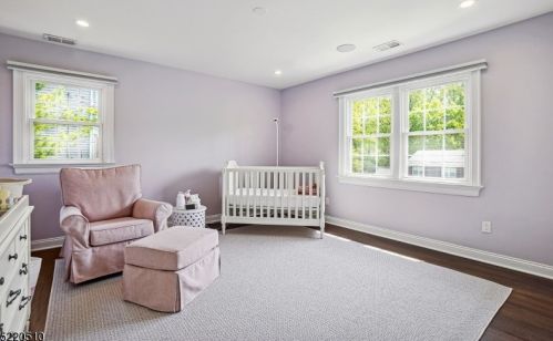 990 Chimney Ridge Dr, Springfield NJ  07081-3702 exterior