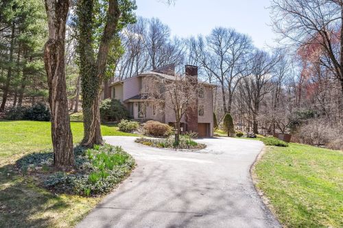 97 Foote Rd, South Glastonbury, CT 06073-3313
