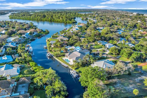 4407 Sunset Dr, Vero Beach, FL 32963-1215