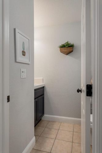 4264 Borderlands Dr, Rancho Cordova CA 95742-7754 exterior