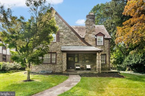 8325 High School Rd, Melrose Park, PA 19027-2027