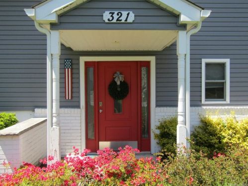 321 Lake Vue Dr, Montgomery, NY 12549-2237