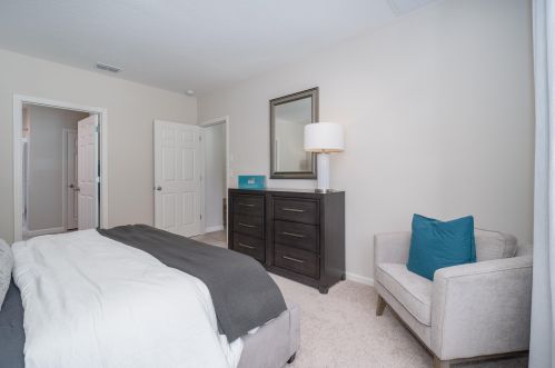 1913 South Buttonwood Dr, Fort Pierce FL 34952-6971 exterior