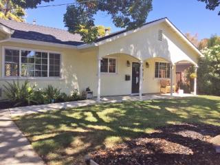 565 Fir Ave, Sunnyvale, CA 94085-3724
