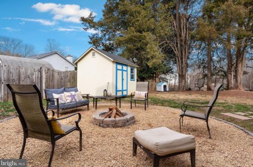 7007 Cedar Crest Dr, Fredericksburg VA  22407-8545 exterior