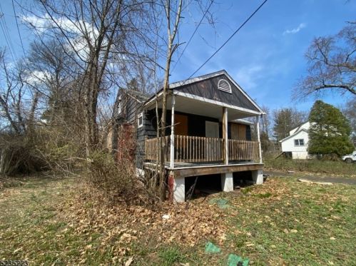 20 Oak St, Lincoln Park, NJ 07035-2416
