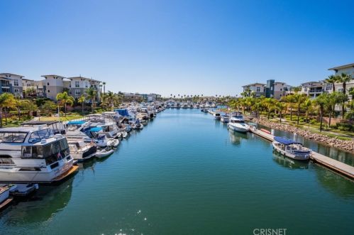 1545 Windshore Way, Oxnard CA  93035-1406 exterior