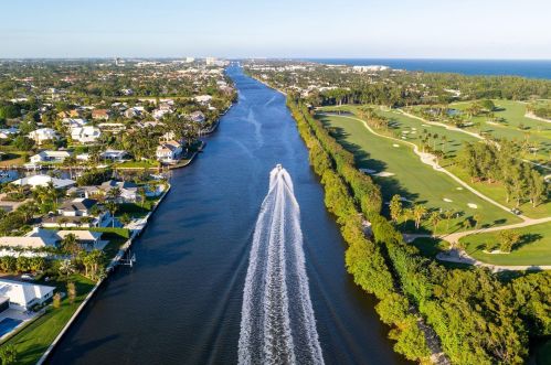 828 Kokomo Key Ln, Delray Beach FL  33483-6027 exterior