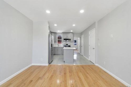 123-47 Inwood St, Jamaica, NY 11436-4907