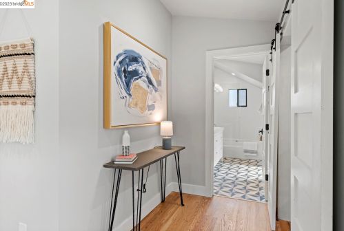 1077 57th St, Oakland CA  94608-2744 exterior