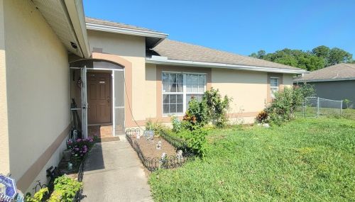1903 Whitman Ave, Lehigh Acres, FL 33972-1026