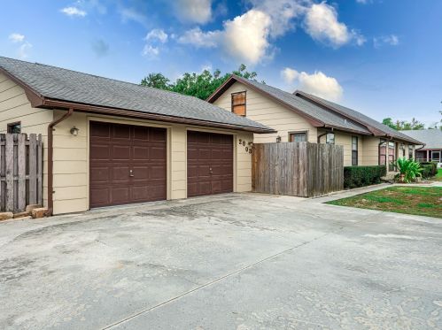 2003 Bartow St, Fort Pierce, FL 34982-3734