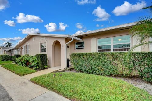2784 Dudley Dr, West Palm Beach, FL 33415-8703
