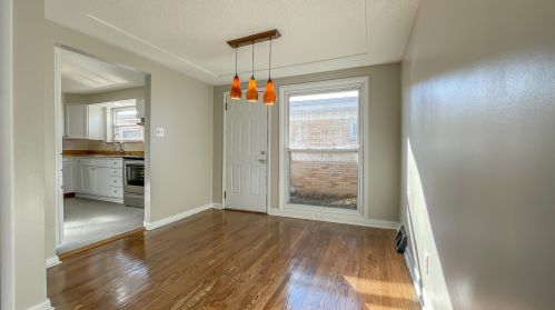 137 Roger Ln, Florence KY  41042-2336 exterior
