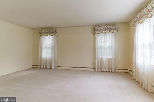 420 Ivy Ln, Glen Mills PA  19342-1323 exterior