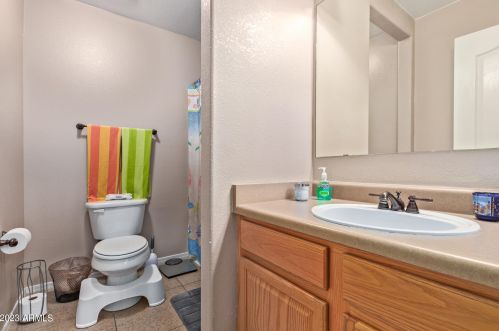 967 Leslie Ave, San Tan Valley AZ  85140-4439 exterior