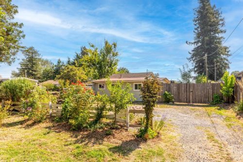 5291 Todd Rd, Sebastopol, CA 95472-5235