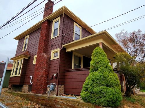 43 Buhl Ct, Hermitage, PA 16146-2001