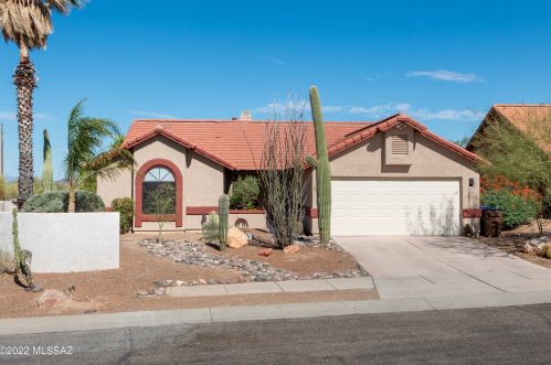 9819 Longford Dr, Tucson, AZ 85742-9500