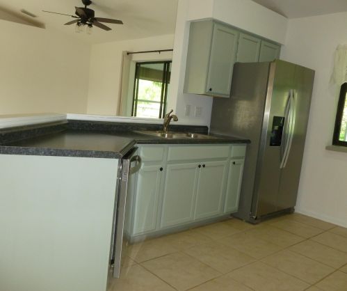 1733 Ardmore St, Fort Pierce, FL 34953-1055