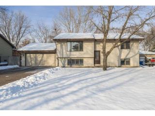 2663 Belmont Ln, Saint Paul, MN 55109-4132