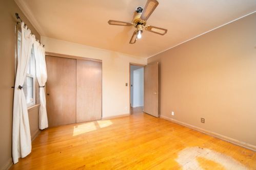 4612 Van Beck Ave, Milwaukee WI 53207-4458 exterior