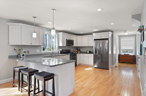7 Sheldon Rd, Derry, NH 03038-5744